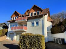 Attraktives Zweifamilienhaus in bevorzugter Lage von Taunusstein-Hahn mit tollem Fernblick Haus kaufen 65232 Taunusstein Bild klein