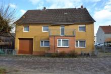 Einfamilienhaus mit Nebengebäude und Doppelgarage Haus kaufen 31868 Ottenstein Bild klein