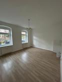 Gemütliche 2-Zimmer mit Balkon, Laminat und offener Küche in ruhiger Lage! Wohnung mieten 04741 Roßwein Bild klein