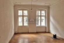 Großzügige Altbauwohnung 

mit Original-Jugendstilelementen

im begehrten Reuterkiez Wohnung kaufen 12047 Berlin Bild klein