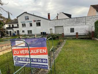 8% Mietrendite möglich! Dreifamilienhaus mit Nebengebäude in Bad Sobernheim zu verkaufen Gewerbe kaufen 55566 Bad Sobernheim Bild mittel