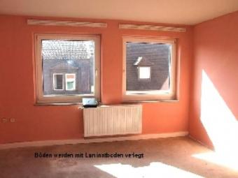 N-Lichtenhof: 2-Zi-Whg. (4. OG), neuer Laminatboden, Bad m. Badewanne, Garage Wohnung mieten 90459 Nürnberg Bild mittel