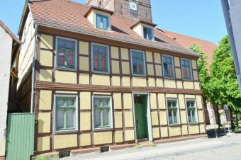 schöne helle 3 Zimmerwohnung, direkt im Zentrum von der Stadt Osterburg Wohnung mieten 39606 Osterburg (Altmark) Bild mittel