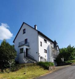 Zwei-Familienwohnhaus (3.Wohnung möglich) mit Garage und Garten Haus kaufen 54497 Morbach Bild mittel