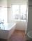 Große und vermietete 2-Zimmer mit Balkon, Wanne und Laminat in sehr guter Lage Wohnung kaufen 09126 Chemnitz Bild thumb