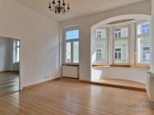 (12403_01) MGN: helle 2-Raum-Wohnung mit Parkett und Holzdielung, Stuckdecken, Balkon und EBK in der Innenstadt Wohnung mieten 98617 Meiningen Bild klein