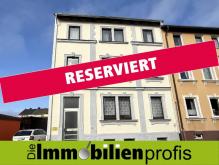 1326 - Rehau: Günstiges Stadthaus zur Selbstnutzung oder Vermietung Haus kaufen 95111 Rehau Bild klein