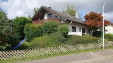 2 FH mit ELW + Dop.-Garage auf 1.030 m² Grdst. Haus kaufen 79599 Wittlingen Bild klein