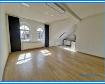 2-Raum-Dachgeschosswohnung in Köthen in Hochschulnähe - mit Küche - ideal für Studenten Wohnung mieten 06366 Köthen (Anhalt) Bild klein
