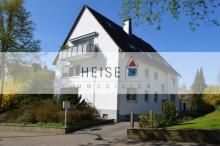 3-Zimmer-Mietwohnung im Obergeschoss mit Balkon und Garage, Nähe Internat am Solling... Wohnung mieten 37603 Holzminden Bild klein