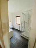 3-Zimmer mit Laminat, Wanne, Dusche und sep. WC und in zentraler Lage! Wohnung mieten 08393 Meerane Bild klein