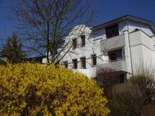 Ab 1.10.25! 2-Raumwhg. mit kleinem Balkon und TG-Stellplatz in exclusiver Randlage in Zwickau-Weißenborn! Wohnung mieten 08058 Zwickau Bild klein