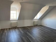 Am Park! Günstige DG 2-Zi. mit Aufzug, Laminat, Abstellraum und Dusche! EBK gegen Aufpreis mgl Wohnung mieten 09130 Chemnitz Bild klein