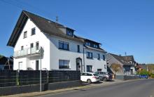 Anlageobjekt Vierfamilienhaus Nähe A3, zwischen Selters und Dierdorf Gewerbe kaufen 56244 Freirachdorf Bild klein