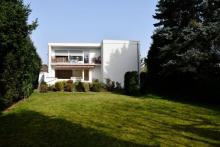 Attraktives großzügiges Zweifamilienhaus im Bauhausstil in Darmstadt-Arheilgen Haus kaufen 64291 Darmstadt Bild klein