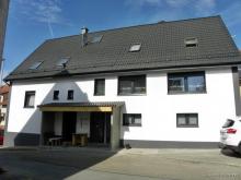 Attraktives Mehrfamilienhaus mit 4 Wohneinheiten zentral in Althengestett gelegen Haus kaufen 75328 Schömberg (Landkreis Calw) Bild klein