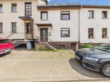 Bezugsfertiges Einfamilienhaus in Illingen – mit saniertem Dach 2012, Gas-Zentralheizung 2004! Haus kaufen 66557 Illingen Bild klein