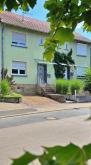 Bezugsfertiges Raumwunder in Wiltingen: 5 ZKB, ca. 100 m², renov., 4 Stellplätze/Garagen incl. großem Gartengrundstück Haus kaufen 54459 Wiltingen Bild klein