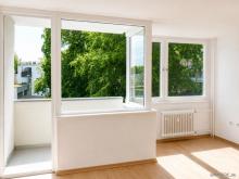 bezugsfreies Apartment im Grünen, mit S/W-Balkon und Garage Wohnung kaufen 14167 Berlin Bild klein