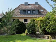 BONN OBERKASSEL freist. Einfam. Haus mit ca. 200 m² Wfl., 841 m² GrSt. Keller, Garage, Baugrundstück Haus kaufen 53227 Bonn Bild klein