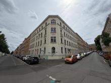 Charmante Altbau-Eigentumswohnung im sanierten Gründerzeithaus – Kapitalanlage oder stilvolles Zuhause in Leipzig-Lindenau Wohnung kaufen 04177 Leipzig Bild klein