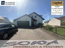 Charmante Dachgeschosswohnung mit Balkon, Garten & Garage in Königsmoos - Ein Objekt von Ihrem Immobilienpartner SOWA Immobilien und Finanzen Wohnung kaufen 86669 Königsmoos Bild klein