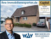 Charmantes Einfamilienhaus mit Potenzial in Köln-Godorf – vielseitig nutzbar und mit großer Garage Haus kaufen 50997 Köln Bild klein