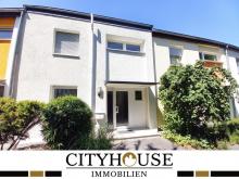 CITYHOUSE: Energetisch saniertes Reihenmittelhaus mit Balkon, Garten, Keller und TG-Stellplatz Haus kaufen 51149 Köln Bild klein