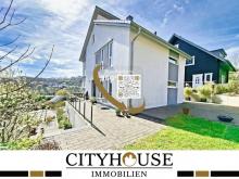 CITYHOUSE: TOP modernes, großes Energiesparhaus, KFW 55 mit Solaranlage, EBK, Kamin, Garten, Garage Haus kaufen 51491 Overath Bild klein