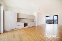 Dachgeschoss! Riesige 6 Zimmer Wohnung mit ca. 188m², 2 Bädern, EBK und 3 Balkonen in Berlin-Mitte! Wohnung mieten 10117 Berlin Bild klein
