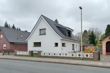 DELMENHORST - Freistehendes Einfamilienhaus auf großem ca. 1.533 m² Grundstück Haus kaufen 27753 Delmenhorst Bild klein