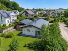 Design Bungalow mit Carport an ruhiger Waldrandlage
- PROVISIONSFREI - Haus kaufen 78194 Immendingen Bild klein