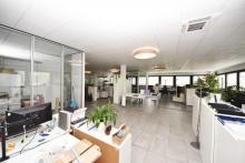 DIETZ: PROVISIONSFREI Modernisierte Büroetage mit 300m² Bürofläche zur Vermietung! Viele Parkplätze! Gewerbe mieten 63820 Elsenfeld Bild klein