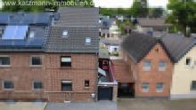 Doppelhaushälfte mit Anbau und zwei Terrassen - sofort bezugsfrei Haus kaufen 50374 Erftstadt Bild klein