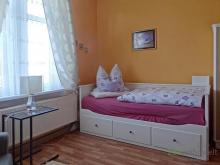 (EF0274_M) Meiningen: Meiningen, möbliertes Mini-Apartment in einem Einfamilienhaus, WLAN, an Wochenendheimfahrer Wohnung mieten 98617 Meiningen Bild klein