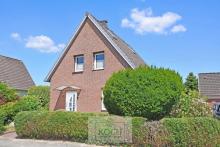 EFH mit großen Garten, Garage und viel Potenzial am Schiffdorfer Grenzweg Haus kaufen 27574 Bremerhaven Bild klein