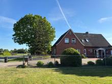 Einfamilienhaus mit 2 Wohneinheiten in Emlichheim Haus kaufen 49824 Emlichheim Bild klein