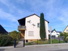 Einfamilienhaus mit Ausbaupotenzial in ruhiger Wohnlage von Lampertheim sucht neue Familie Haus kaufen 68623 Lampertheim Bild klein