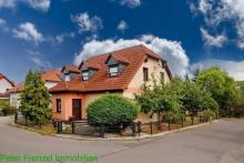 Einfamilienhaus mit Carport und angelegtem Garten Haus kaufen 04651 Bad Lausick Bild klein