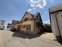 Einfamilienhaus mit viel Flair und Platz+schöner Garten+Keller+2 Garagen Haus kaufen 75239 Eisingen (Enzkreis) Bild klein