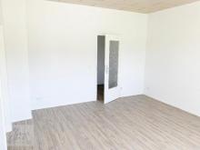 ***EINZIEHEN & WOHLFÜHLEN*** Helle, schicke 3-Raumwohnung mit Tageslichtbad und Wanne zu vermieten Wohnung mieten 01619 Zeithain Bild klein