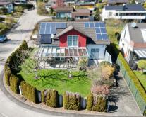 Einziehen, durchatmen, Zukunft sichern: Hochwertiges Effizienzhaus mit Einliegerwohnung in Mössingen Haus kaufen 72116 Mössingen Bild klein