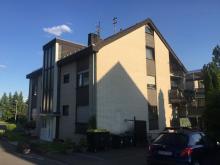 EITORF, schöne 2-Zimmerwohnung, ca. 60 m² Wfl., Balkon, zentrale Lage, EBK, Gäste-WC und Stellplatz. Wohnung mieten 53783 Eitorf Bild klein