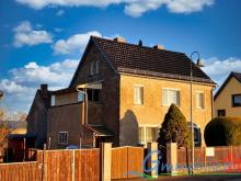 Entfaltung der Träume: Ein Zuhause mit Fernblick und großem Ausbau-Potenzial Haus kaufen 04668 Otterwisch Bild klein