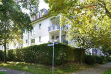 ENTZÜCKENDE DG-3-RWG M. EBK, BAD, BK U. TG NAHE D. KULKWITZER SEES IN BELIEBTER LAGE V. LPZ.-LAUSEN Wohnung kaufen 04207 Leipzig Bild klein