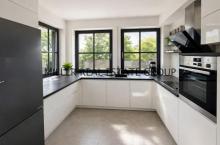 Exklusive Gartenwohnung in Ingolstadt mit Hauscharakter, großer Terrasse, Garage, zwei Stellplätzen & zusätzlichem Apartment-Bereich im Untergeschoss! Wohnung kaufen 85055 Ingolstadt Bild klein
