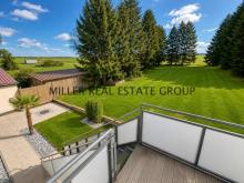Exklusive Luxusvilla in 85095 Denkendorf - Einliegerwohnung, XXL-Garage, Südgarten & unverbaubarer Weitblick! Haus kaufen 85095 Denkendorf Bild klein