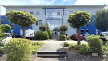 Exklusives Büro-/Verwaltungs-/Schulungsgebäude mit Staffelgeschoss u. großem Grundstück (3.001 m²) zu verkaufen Gewerbe kaufen 53332 Bornheim (Rhein-Sieg-Kreis) Bild klein