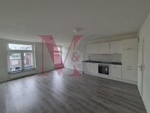Exklusives Wohnen im historischen Schulgebäude - 2-Zimmer-Wohnung mit Stil und Geschichte Wohnung mieten 26382 Wilhelmshaven Bild klein