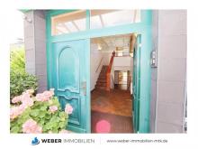 +++ EXTRAVAGANTES Wohn-JUWEL mit raffinierter ARCHITEKTUR +++ Haus kaufen 65795 Hattersheim am Main Bild klein